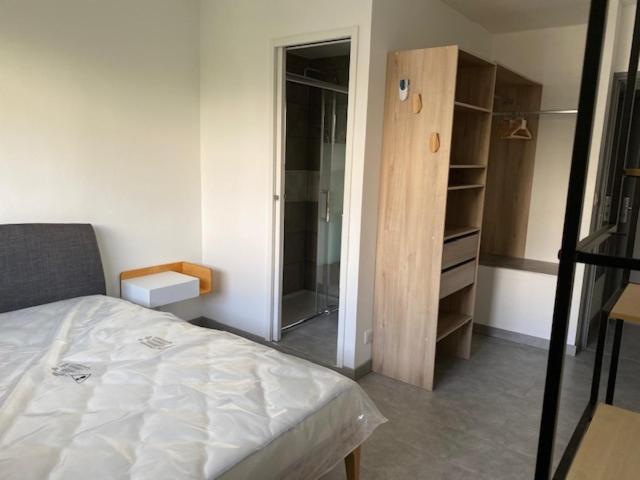 Chambre Avec Salle D'Eau Privee Dans Appartement Partage 200 M Du Tram Montpellier Szoba fotó